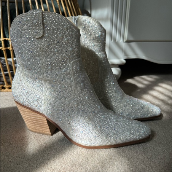 Betsey Johnson Western Boot - Picture 7 of 7